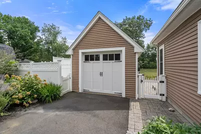 172 West St, Walpole, MA 02081 - Photo 4