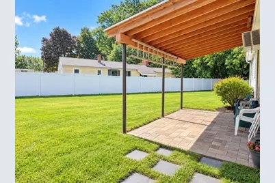 709 North Branch Pkwy, Springfield, MA 01119 - Photo 2