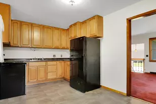 115 Clover Rd, Ludlow, MA 01056 - Photo 8