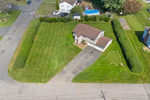 115 Clover Rd, Ludlow, MA 01056 - Photo 2