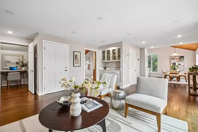 32 Farragut Ave #3, Somerville, MA 02144 - Photo 1