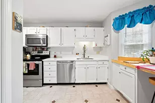 41 Stall Brook Rd, Milford, MA 01757 - Photo 10
