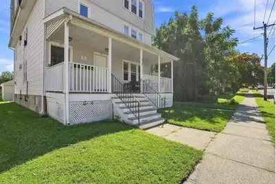 39 Bell St, Chicopee, MA 01013 - Photo 4