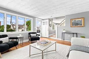 19 Elliott St, Melrose, MA 02176 - Photo 4