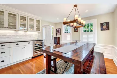 41 Hillcrest Ave, Melrose, MA 02176 - Photo 18