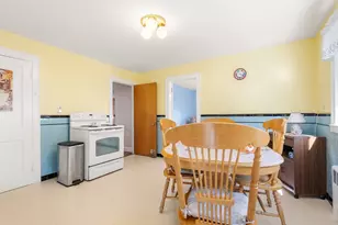 64 County St, Peabody, MA 01960 - Photo 6