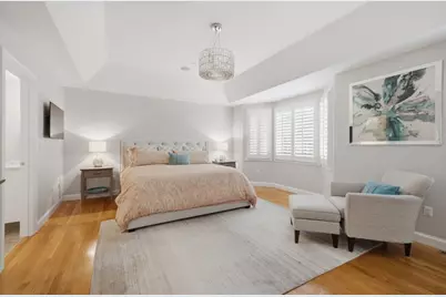 923 Lagrange St #923, Boston, MA 02132 - Photo 16