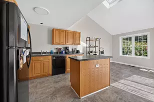 58 Ledgecrest Dr, Worcester, MA 01603 - Photo 16