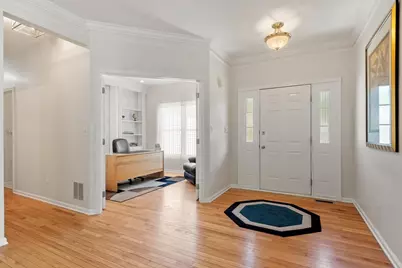 2 Nelson Cir, Bedford, MA 01730 - Photo 4