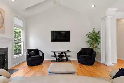 2 Nelson Cir #2, Bedford, MA 01730 - Photo 6