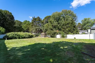 15 Bradford St, Stoughton, MA 02072 - Photo 34