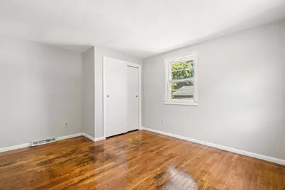 15 Bradford St, Stoughton, MA 02072 - Photo 24