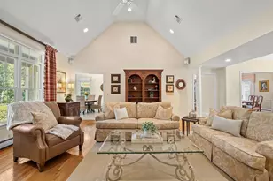 11 Sycamore Ave, Bourne, MA 02562 - Photo 8