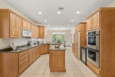 11 Sycamore Ave, Bourne, MA 02562 - Photo 10