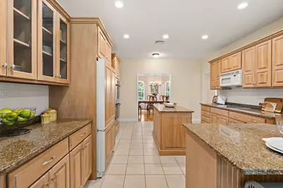 11 Sycamore Ave, Bourne, MA 02562 - Photo 14