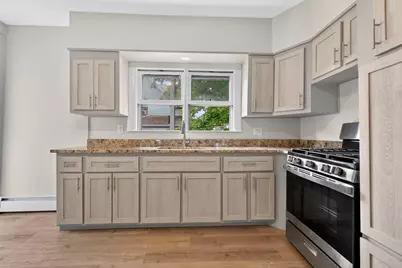 7 Concord St, Fitchburg, MA 01420 - Photo 2