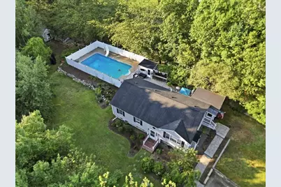 15 Old Center St, Middleborough, MA 02346 - Photo 32