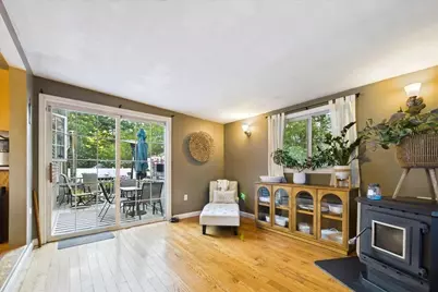 15 Old Center St, Middleborough, MA 02346 - Photo 12