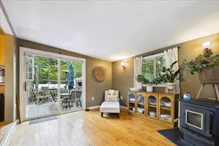 15 Old Center St, Middleborough, MA 02346 - Photo 12