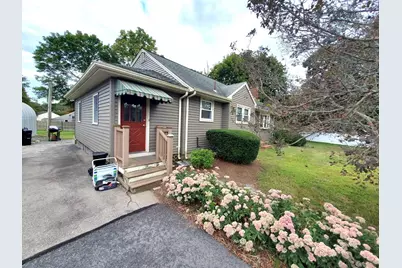 556 Pearl St #0, Brockton, MA 02301 - Photo 2
