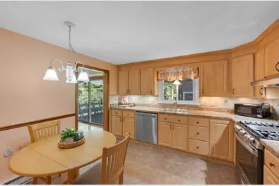 401 Cross St, Boylston, MA 01505 - Photo 12