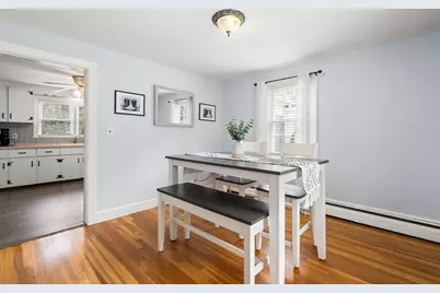 27 Mount Pleasant Ave, Holbrook, MA 02343 - Photo 10
