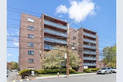 32 Whites Avenue #D45, Watertown, MA 02472 - Photo 2