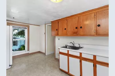 32 Vernon Street, Waltham, MA 02453 - Photo 16