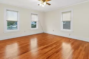 32 Vernon St, Waltham, MA 02453 - Photo 18