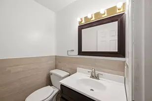 470 Adams St, Quincy, MA 02169 - Photo 10