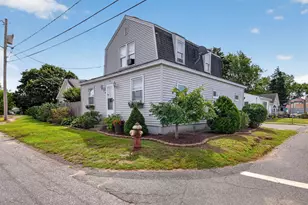 32 Gardner Ave, Swansea, MA 02777 - Photo 2