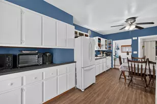 32 Gardner Ave, Swansea, MA 02777 - Photo 10