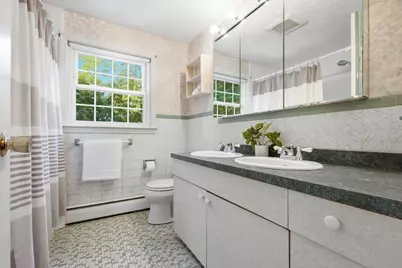 10 Red Gate Ln, Reading, MA 01867 - Photo 34
