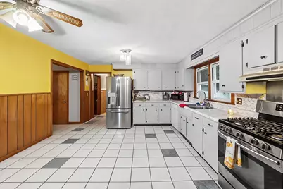 21 Cranton Avenue, Groveland, MA 01834 - Photo 6