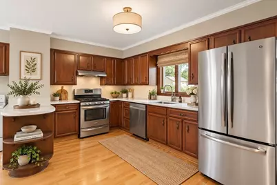 121 Bridge St, Beverly, MA 01915 - Photo 16