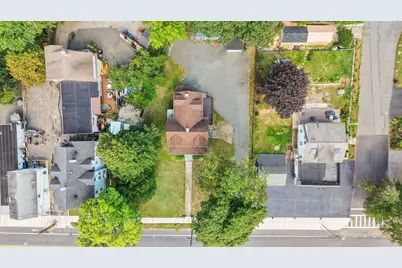 121 Bridge St, Beverly, MA 01915 - Photo 32