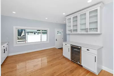 28 Ash Street #1, Waltham, MA 02453 - Photo 6