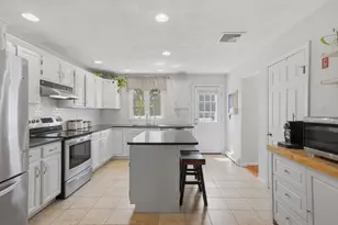 5 Candice Ct, Woburn, MA 01801 - Photo 8