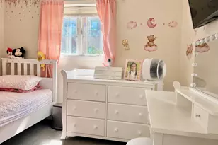 21 Greenwood St, Melrose, MA 02176 - Photo 8