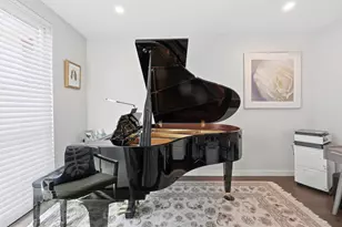 68 Los Angeles St, Newton, MA 02458 - Photo 18