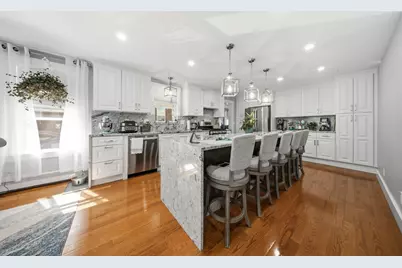 26 Acacia St, Gloucester, MA 01930 - Photo 6