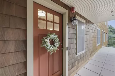 7 Stephen Lane Drive #7, Bedford, MA 01730 - Photo 2