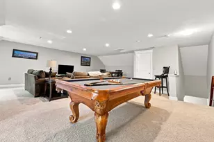 7 Stephen Ln Dr, Bedford, MA 01730 - Photo 32