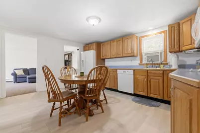 11 Grover St, Beverly, MA 01915 - Photo 10