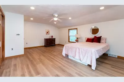 2 McCarthy Dr, Burlington, MA 01803 - Photo 32