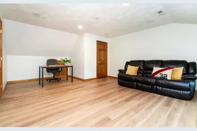 2 McCarthy Dr, Burlington, MA 01803 - Photo 36