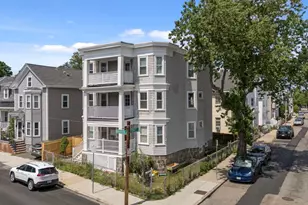 80 Harbor View St, Boston, MA 02125 - Photo 14