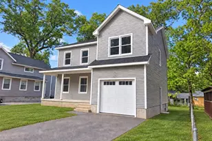 45 Goldenrod St, Springfield, MA 01109 - Photo 1