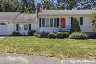 92 Applewood Dr, Marlborough, MA 01752 - Photo 1