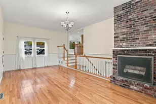 92 Applewood Dr, Marlborough, MA 01752 - Photo 8